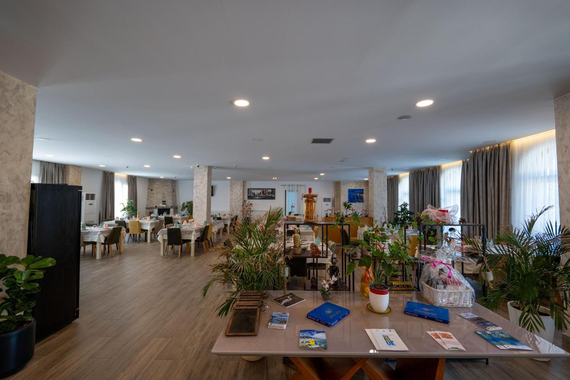Acros Resort Влёра Экстерьер фото